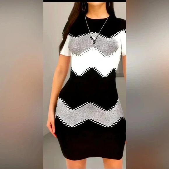 Dresses & Skirts - Bodycon dress chevron print.